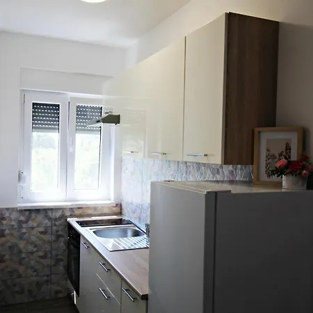 Apartment Mell's - Yellow Pula
